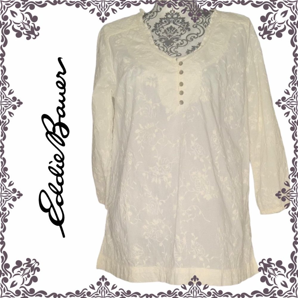 EDDIE BAUER Ivory embroidered top M 3/4 sleeve, Eyelet Lace Boho Vintage